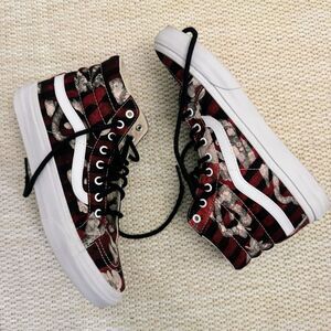 Vans x Della Sk8-Hi Slim Batik Red African Print High Top Sneakers M 6.5/ W 8